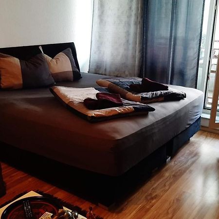 Tolle Private 2-Zimmer Wohnung Im Szene Bezirk Berlin-Friedrichshain Екстериор снимка