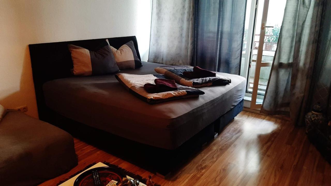 Tolle Private 2-Zimmer Wohnung Im Szene Bezirk Berlin-Friedrichshain Екстериор снимка