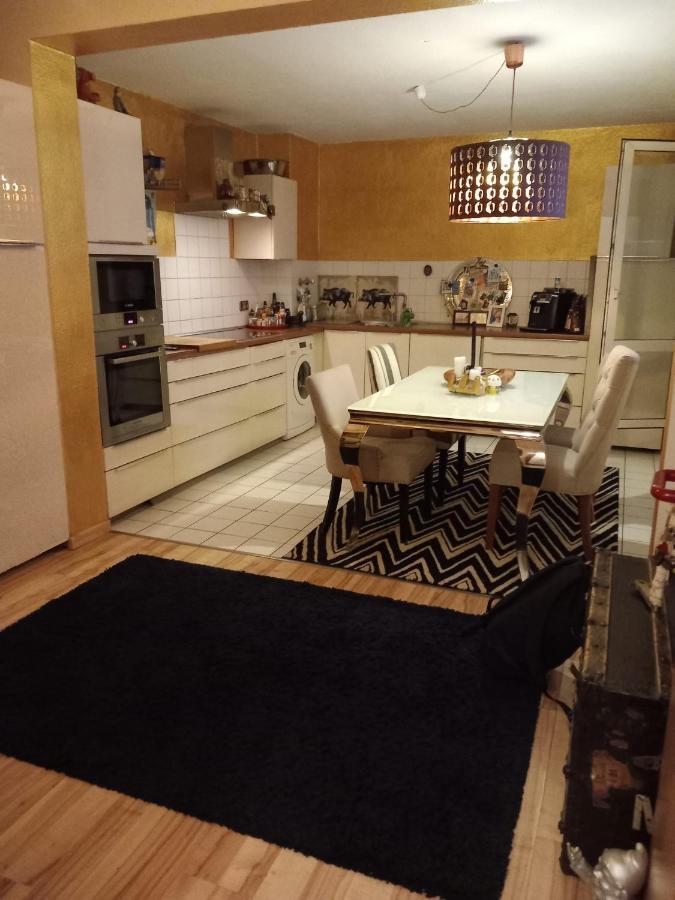Tolle Private 2-Zimmer Wohnung Im Szene Bezirk Berlin-Friedrichshain Екстериор снимка