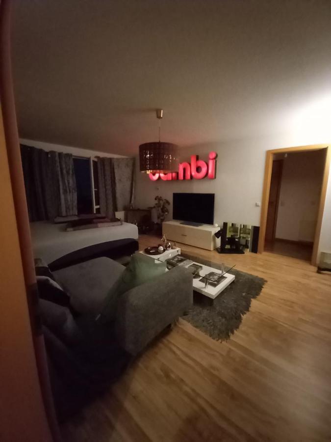 Tolle Private 2-Zimmer Wohnung Im Szene Bezirk Berlin-Friedrichshain Екстериор снимка