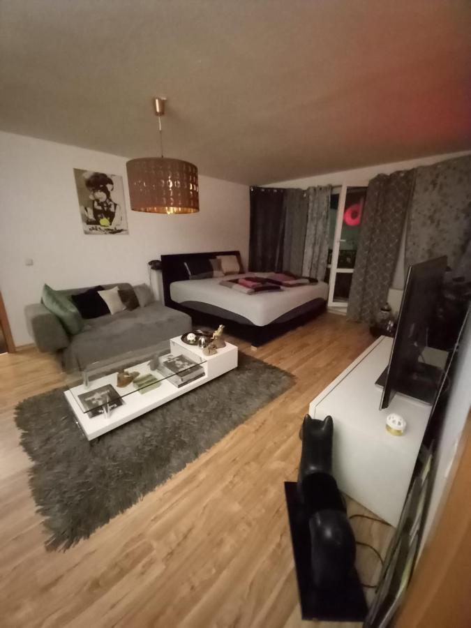Tolle Private 2-Zimmer Wohnung Im Szene Bezirk Berlin-Friedrichshain Екстериор снимка
